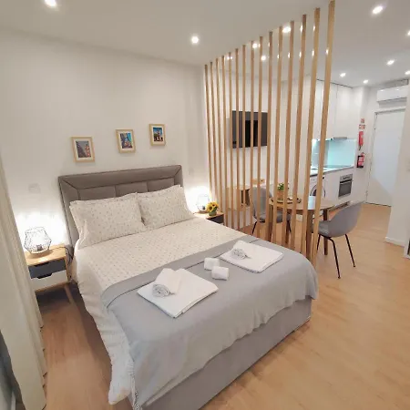 A Window To - Premium Downtown Appartement Porto