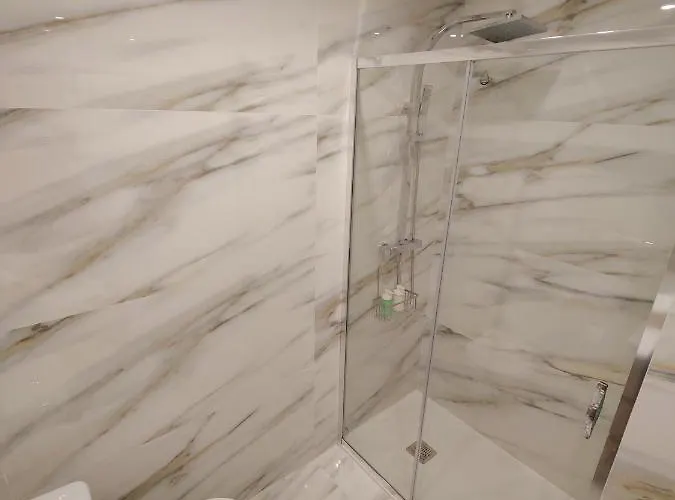 A Window To - Premium Downtown Porto